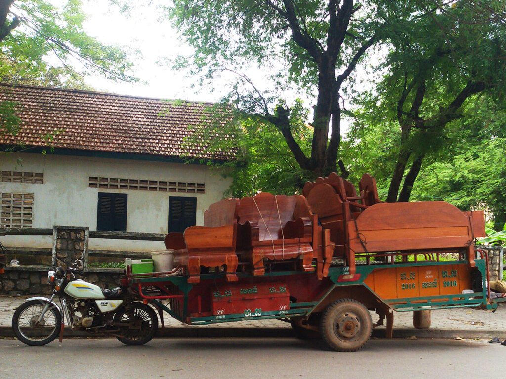 Motor Bike with Furniture in KAMPOT from where to go to Thansur Bokor and back