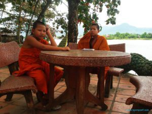 Monks at Wat Trauy Kooh in KAMPOT from where to go to THANSUR BOKOR and back
