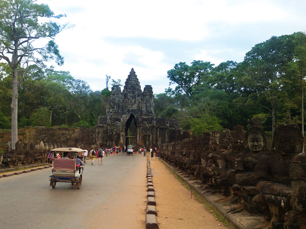 Guide to SIEM REAP - beyond ANGKOR WAT | bye:myself