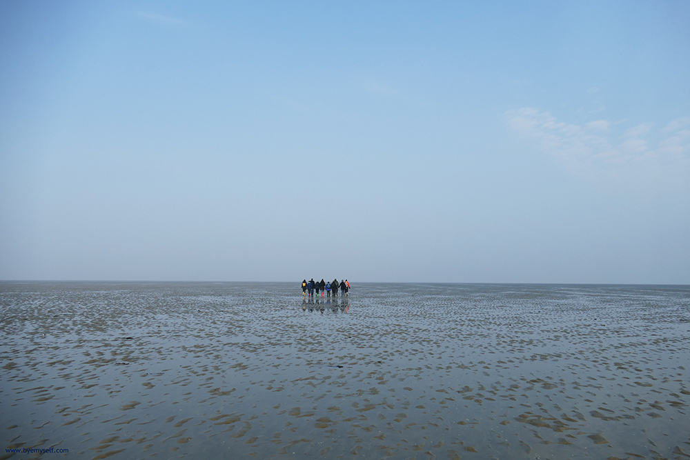 This mudflat off the island of Foehr