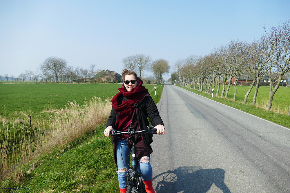 Mimi Green cycling on the island of Foehr